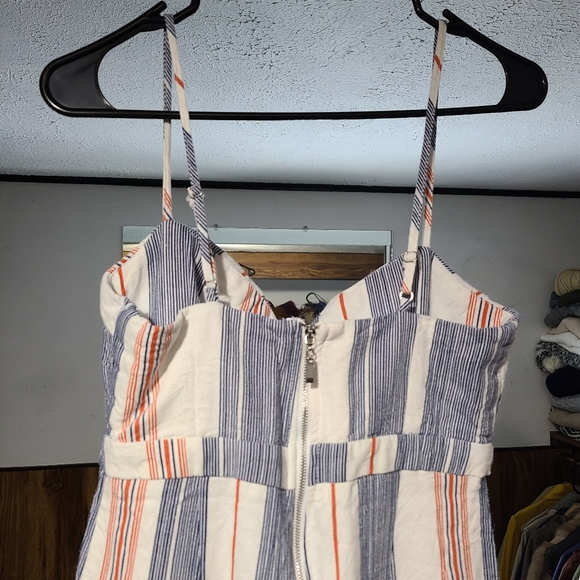 Forever 21 Sleeveles summer jumper - Picture 5 of 10